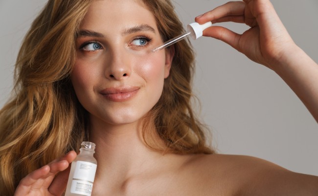 Lưu ý khi sử dụng kết hợp vitamin C và Hyaluronic Acid chăm sóc da