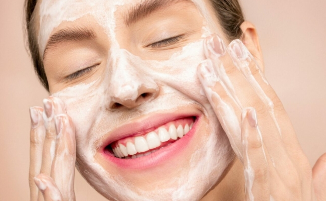 Tiêu chí lựa chọn sữa rửa mặt cho da dầu mụn hiệu quả
</