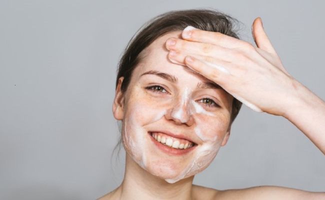 lưu ý khi sử dụng sữa rửa mặt cho da dầu