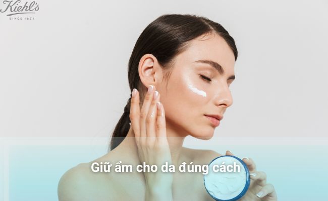 Giữ ẩm cho da đúng cách