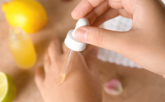Sử dụng vitamin C và BHA vào thời điểm nào